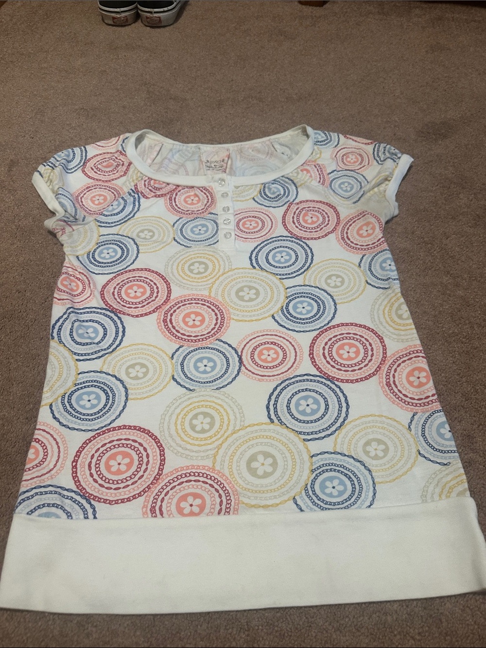 So Wear It Declare It White Multicolor Circle-Print Short Sleeve Top